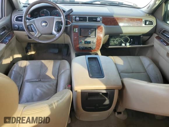 2013 Chevrolet Silverado 1500 LTZ with VIN 3GCPKTE71DG310966, listed as a Copart auction lot 82216535 with 153,969 mi miles and Clean title. Bid and sale history available at DreamBid. Image 8.