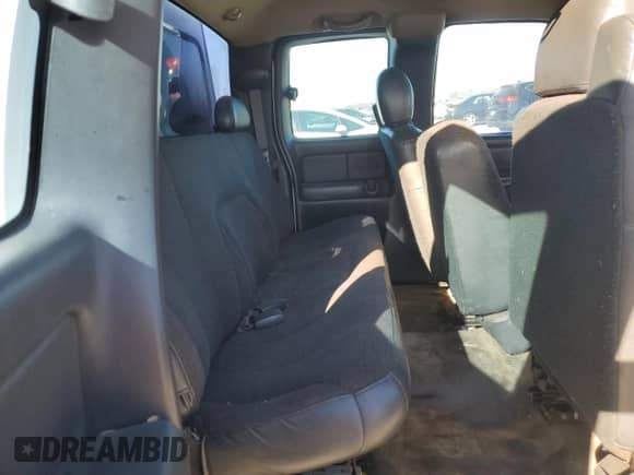 2000 Chevrolet Silverado 2500 LS с VIN 1GCGK29U2YE414163, выставлен на аукционе Copart как лот 47193885 с пробегом Не указан миль и Чистый • Clean title. История ставок и продаж доступна на DreamBid. Изображение 10.
