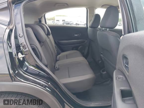 2020 Honda HR-V LX с VIN 3CZRU5H34LG700234, выставлен на аукционе IAAI как лот 41968297 с пробегом 57 085 миль миль и . История ставок и продаж доступна на DreamBid. Изображение 8.
