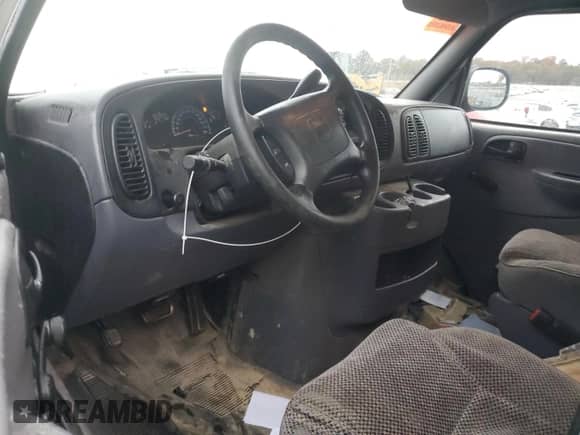 2000 Dodge Passenger with VIN 2B5WB35ZXYK166395, listed as a Copart auction lot 83293364 with 116,511 mi miles and Salvage title. Bid and sale history available at DreamBid. Image 8.