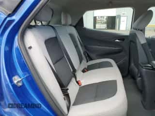 2020 Chevrolet Bolt EV LT z VIN 1G1FY6S05L4145205, wystawiony jako Copart lot #58687672 z przebiegiem 20 742 mil mil oraz . Historia ofert i sprzedaży dostępna na DreamBid. Obrazek 6.