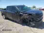 2021 Chevrolet Silverado 1500 RST z VIN 3GCUYEET0MG445690, wystawiony jako Copart lot #51374945 z przebiegiem 67 761 mil mil oraz Szkoda całkowita • Salvage title. Historia ofert i sprzedaży dostępna na DreamBid. Obrazek 4.