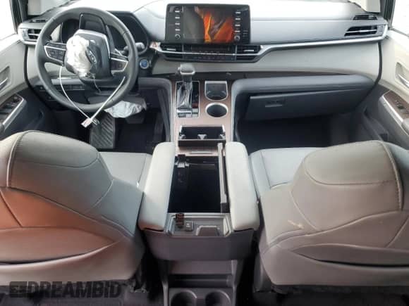 2023 Toyota Sienna XLE with VIN 5TDYSKFC1PS077039, listed as a Copart auction lot 58527195 with 45,139 mi miles and Salvage title. Bid and sale history available at DreamBid. Image 8.