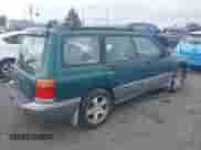 1998 Subaru Forester S with VIN JF1SF6552WH711519, listed as a IAAI auction lot 43501141 with 988,882 mi miles and . Bid and sale history available at DreamBid. Image 4.