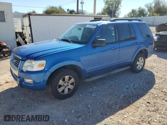 2010 Ford Explorer XLT z VIN 1FMEU7DE5AUA87893, wystawiony jako Copart lot #82632875 z przebiegiem 159 149 mil mil oraz Czysty tytuł • Clean title. Historia ofert i sprzedaży dostępna na DreamBid. Obrazek 1.