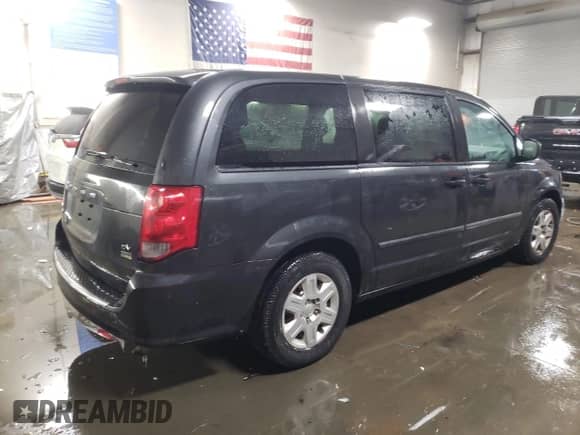2011 Dodge Caravan with VIN 2D4JN1AG8BR722478, listed as a Copart auction lot 89121995 with 147,995 mi miles and Salvage title. Bid and sale history available at DreamBid. Image 3.