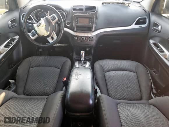 2014 Dodge Journey SE with VIN 3C4PDCAB8ET278076, listed as a Copart auction lot 67822225 with 177,076 mi miles and Salvage title. Bid and sale history available at DreamBid. Image 8.