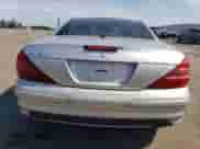 2003 Mercedes-Benz SL 500 z VIN WDBSK75F33F029923, wystawiony jako Copart lot #68968815 z przebiegiem 130 249 mil mil oraz Czysty tytuł • Clean title. Historia ofert i sprzedaży dostępna na DreamBid. Obrazek 6.