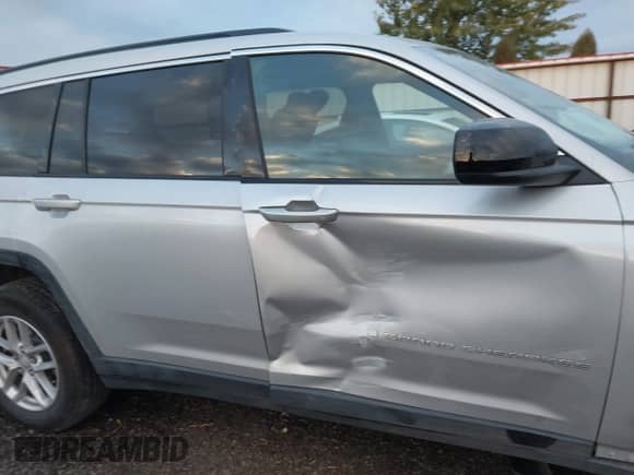 2024 Jeep Grand Cherokee Altitude с VIN 1C4RJKAG4R8554247, выставлен на аукционе IAAI как лот 43463398 с пробегом 17 482 миль миль и . История ставок и продаж доступна на DreamBid. Изображение 14.