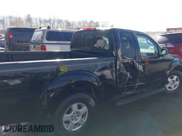 2006 Nissan Frontier SE с VIN 1N6AD06U36C410816, выставлен на аукционе IAAI как лот 41645956 с пробегом 101 487 миль миль и . История ставок и продаж доступна на DreamBid. Изображение 6.