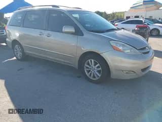 2008 Toyota Sienna XLE с VIN 5TDZK22C18S141253, выставлен на аукционе IAAI как лот 43527112 с пробегом 208 796 миль миль и . История ставок и продаж доступна на DreamBid. Изображение 1.