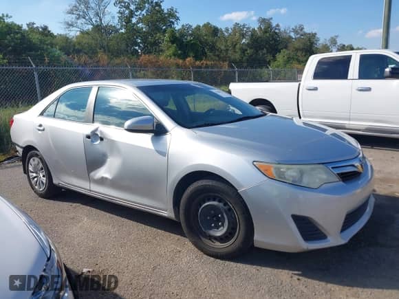 2013 Toyota Camry L with VIN 4T4BF1FK9DR320570, listed as a IAAI auction lot 43484254 with 147,358 mi miles and . Bid and sale history available at DreamBid. Image 14.