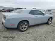 2020 Dodge Challenger SXT z VIN 2C3CDZGG5LH190004, wystawiony jako Copart lot #49739205 z przebiegiem 39 256 mil mil oraz Szkoda całkowita • Salvage title. Historia ofert i sprzedaży dostępna na DreamBid. Obrazek 3.