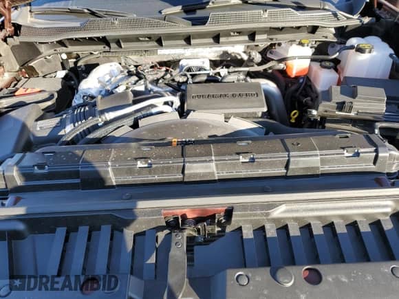 2024 Chevrolet Silverado 3500HD LTZ z VIN 1GC4YUEYXRF318878, wystawiony jako Copart lot #42762255 z przebiegiem 3 837 mil mil oraz Szkoda całkowita • Salvage title. Historia ofert i sprzedaży dostępna na DreamBid. Obrazek 11.