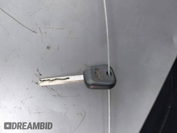 2016 Chevrolet Silverado 2500HD LTZ z VIN 1GC1KWE8XGF182992, wystawiony jako IAAI lot #41636102 z przebiegiem 234 240 mil mil oraz . Historia ofert i sprzedaży dostępna na DreamBid. Obrazek 11.