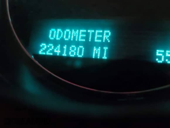 2009 Chevrolet Suburban 2LT with VIN 1GNFK26389R267808, listed as a IAAI auction lot 42860137 with 224,180 mi miles and . Bid and sale history available at DreamBid. Image 15.