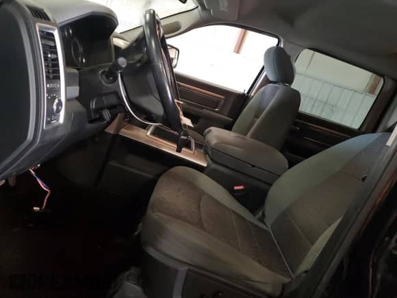 2015 Ram 1500 Big Horn with VIN 1C6RR7LGXFS549398, listed as a Copart auction lot 67544675 with 163,664 mi miles and Clean title. Bid and sale history available at DreamBid. Image 7.