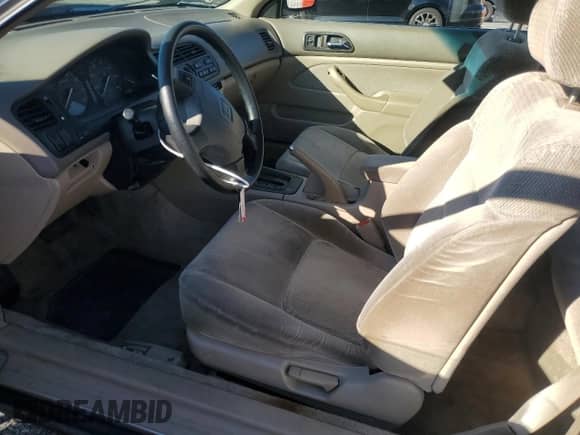 1997 Honda Accord LX с VIN 1HGCD723XVA033754, выставлен на аукционе Copart как лот 85194774 с пробегом 77 269 миль миль и Списание • Salvage title. История ставок и продаж доступна на DreamBid. Изображение 7.
