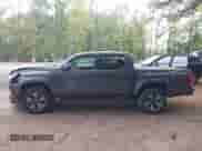 2017 Toyota Tacoma SR5 с VIN 5TFCZ5ANXHX110552, выставлен на аукционе IAAI как лот 43337089 с пробегом 129 010 миль миль и . История ставок и продаж доступна на DreamBid. Изображение 14.