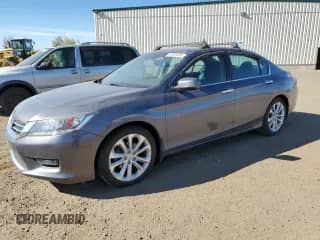 2015 Honda Accord Touring z VIN 1HGCR2F97FA808273, wystawiony jako Copart lot #84551035 z przebiegiem 111 392 mil mil oraz Czysty tytuł • Clean title. Historia ofert i sprzedaży dostępna na DreamBid. Obrazek 1.