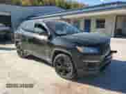 2021 Jeep Compass Latitude z VIN 3C4NJCBB2MT589869, wystawiony jako Copart lot #77095944 z przebiegiem 65 195 mil mil oraz Szkoda całkowita • Salvage title. Historia ofert i sprzedaży dostępna na DreamBid. Obrazek 4.