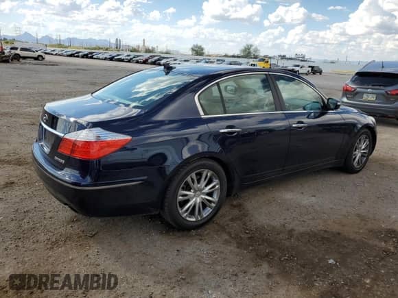 2011 Hyundai Genesis with VIN KMHGC4DE0BU142990, listed as a Copart auction lot 80159475 with 195,906 mi miles and Salvage title. Bid and sale history available at DreamBid. Image 3.