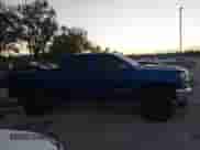 2016 Chevrolet Silverado 1500 LT z VIN 3GCPCREC4GG236492, wystawiony jako IAAI lot #43440799 z przebiegiem Nie podano mil oraz . Historia ofert i sprzedaży dostępna na DreamBid. Obrazek 13.