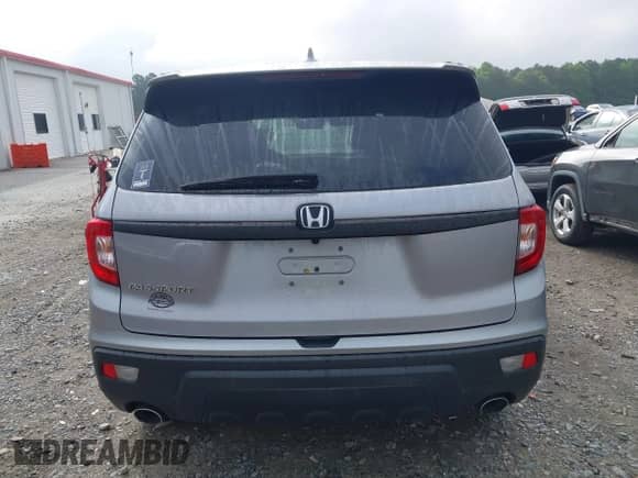 2021 Honda Passport EX-L с VIN 5FNYF7H58MB015332, выставлен на аукционе IAAI как лот 42658214 с пробегом 99 809 миль миль и . История ставок и продаж доступна на DreamBid. Изображение 16.