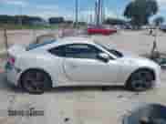 2013 Scion FR-S с VIN JF1ZNAA1XD2719665, выставлен на аукционе IAAI как лот 43053482 с пробегом 151 544 миль миль и . История ставок и продаж доступна на DreamBid. Изображение 13.