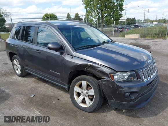 2016 Jeep Compass Latitude with VIN 1C4NJCEA1GD633468, listed as a IAAI auction lot 43159466 with 158,234 mi miles and . Bid and sale history available at DreamBid. Image 1.
