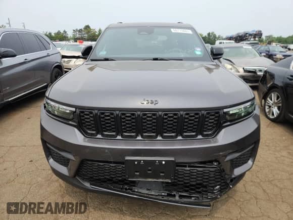 2023 Jeep Grand Cherokee Laredo with VIN 1C4RJHAG6PC608614, listed as a Copart auction lot 66715865 with 29,765 mi miles and Salvage title. Bid and sale history available at DreamBid. Image 5.