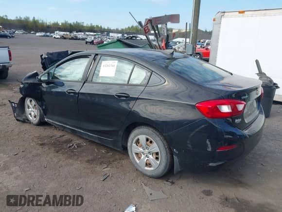 2017 Chevrolet Cruze LS with VIN 1G1BC5SM4H7109571, listed as a IAAI auction lot 43201344 with Not provided miles and . Bid and sale history available at DreamBid. Image 3.