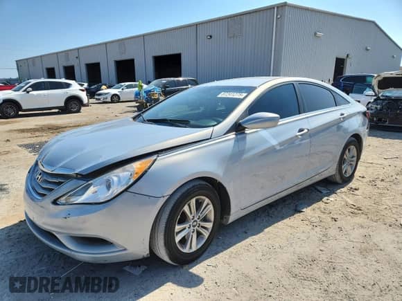 2013 Hyundai Sonata GLS с VIN 5NPEB4AC4DH700984, выставлен на аукционе Copart как лот 87241275 с пробегом 220 425 миль миль и Списание • Salvage title. История ставок и продаж доступна на DreamBid. Изображение 1.