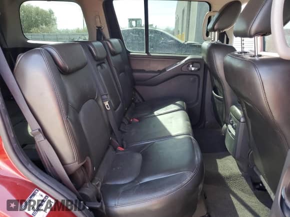 2011 Nissan Pathfinder Silver с VIN 5N1AR1NB7BC603146, выставлен на аукционе Copart как лот 81232125 с пробегом 100 437 миль миль и Списание • Salvage title. История ставок и продаж доступна на DreamBid. Изображение 11.