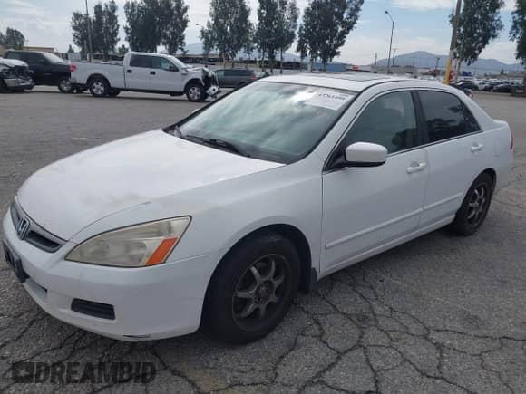 2007 Honda Accord EX с VIN 1HGCM567X7A161433, выставлен на аукционе IAAI как лот 43261499 с пробегом 248 067 миль миль и . История ставок и продаж доступна на DreamBid. Изображение 2.