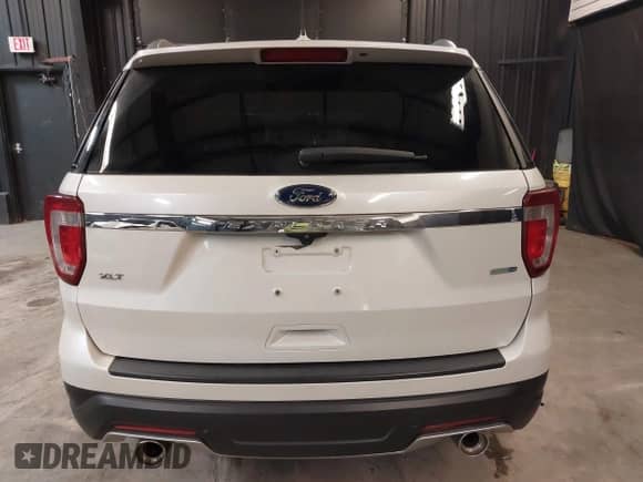 2018 Ford Explorer XLT с VIN 1FM5K7D89JGA54488, выставлен на аукционе IAAI как лот 42558280 с пробегом 56 106 миль миль и . История ставок и продаж доступна на DreamBid. Изображение 16.