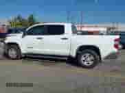 2014 Toyota Tundra SR5 с VIN 5TFEM5F10EX080387, выставлен на аукционе IAAI как лот 43534676 с пробегом 127 850 миль миль и . История ставок и продаж доступна на DreamBid. Изображение 14.