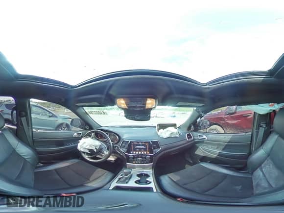 2019 Jeep Grand Cherokee Upland с VIN 1C4RJFAG7KC678104, выставлен на аукционе Copart как лот 61222755 с пробегом 63 146 миль миль и Списание • Salvage title. История ставок и продаж доступна на DreamBid. Изображение 15.