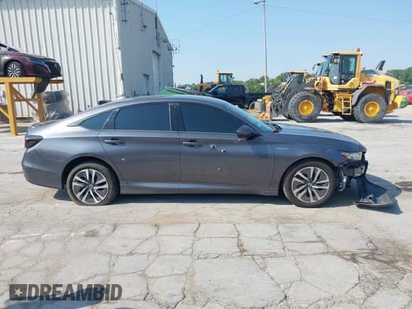 2019 Honda Accord with VIN 1HGCV3F11KA009451, listed as a IAAI auction lot 42987499 with 150,047 mi miles and . Bid and sale history available at DreamBid. Image 14.