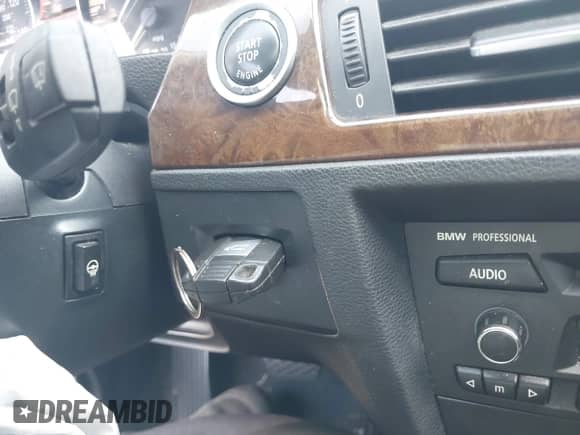 2009 BMW 3 Series 328i with VIN WBAPH73509A173870, listed as a IAAI auction lot 42113515 with 177,872 mi miles and . Bid and sale history available at DreamBid. Image 11.