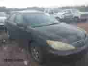 2006 Toyota Camry SE z VIN 4T1BE30K96U720617, wystawiony jako IAAI lot #43413219 z przebiegiem 271 539 mil mil oraz . Historia ofert i sprzedaży dostępna na DreamBid. Obrazek 1.