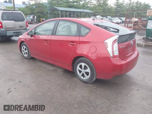 2014 Toyota Prius Four with VIN JTDKN3DU2E1772509, listed as a IAAI auction lot 42508188 with 189,912 mi miles and . Bid and sale history available at DreamBid. Image 3.