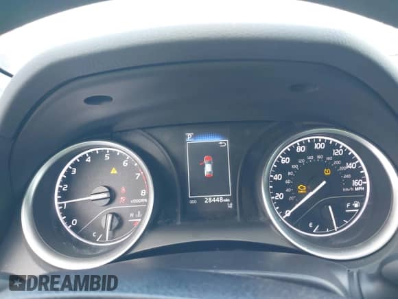 2021 Toyota Camry LE z VIN 4T1C11AKXMU406376, wystawiony jako IAAI lot #43445870 z przebiegiem 28 448 mil mil oraz . Historia ofert i sprzedaży dostępna na DreamBid. Obrazek 7.