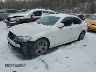 2015 BMW 5 Series 550i с VIN WBAKN9C55FD960970, выставлен на аукционе Copart как лот 84994434 с пробегом 105 593 миль миль и Списание • Salvage title. История ставок и продаж доступна на DreamBid. Изображение 1.