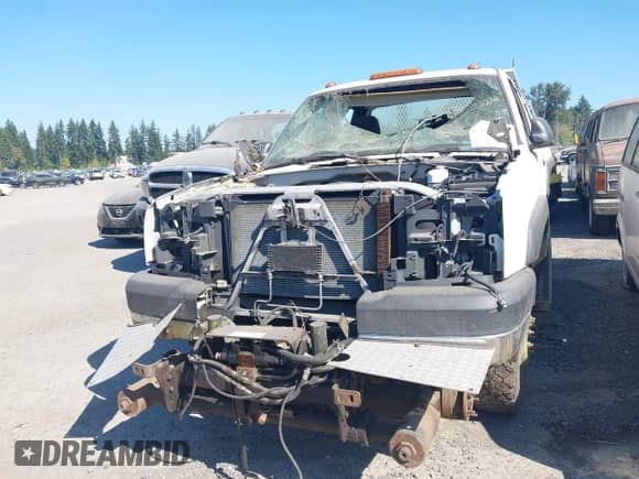 2006 Chevrolet Silverado 3500 с VIN 1GCHK39U56E158656, выставлен на аукционе IAAI как лот 43241267 с пробегом Не указан миль и . История ставок и продаж доступна на DreamBid. Изображение 6.