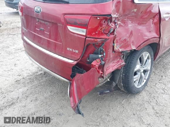 2016 Kia Sorento SXL z VIN 5XYPKDA5XGG116370, wystawiony jako IAAI lot #41663932 z przebiegiem 139 531 mil mil oraz . Historia ofert i sprzedaży dostępna na DreamBid. Obrazek 6.