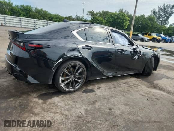 2025 Lexus IS 350 F Sport z VIN JTHBZ1B25S5084436, wystawiony jako Copart lot #71391005 z przebiegiem 8 686 mil mil oraz Nie do naprawy • Non repairable. Historia ofert i sprzedaży dostępna na DreamBid. Obrazek 3.
