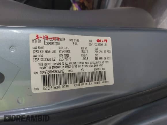 2006 Dodge Grand Caravan SE with VIN 1D4GP24RX6B695893, listed as a IAAI auction lot 42984311 with 189,647 mi miles and . Bid and sale history available at DreamBid. Image 9.