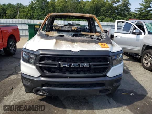 2024 Ram 1500 Tradesman z VIN 1C6RRFCGXRN212906, wystawiony jako Copart lot #65667425 z przebiegiem Nie podano mil oraz Nie do naprawy • Non repairable. Historia ofert i sprzedaży dostępna na DreamBid. Obrazek 5.