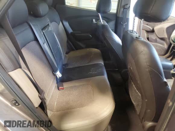 2010 Hyundai Tucson GLS с VIN KM8JU3AC2AU017441, выставлен на аукционе Copart как лот 55148525 с пробегом 128 829 миль миль и Списание • Salvage title. История ставок и продаж доступна на DreamBid. Изображение 11.